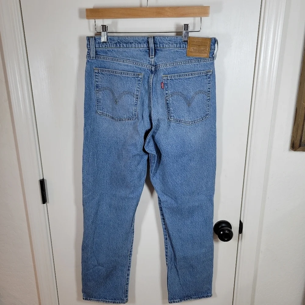 Levi's Premium Denim Button Fly Wedgie Straight Fit Jeans Size 30